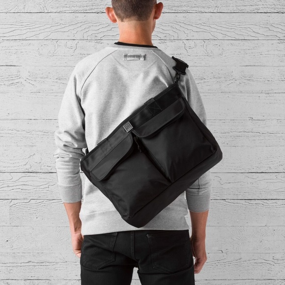 Chrome Industries Juno Travel Tote Bag Messenger NWT briefcase laptop bag - Picture 6 of 8